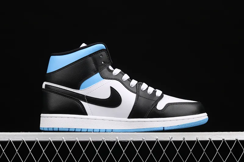 All categories Air Jordan Jordan series basketball shoes Air Jordan 1 Mid G version pure original Air Jordan 1 Mid SE AJ1 Joe 1 black and white BQ6472-102